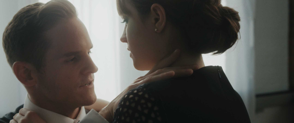 Komm in unsere Welt! Wir lieben ... Brillen! Bei diesem Spot geht es um die Liebe. Die Produktion l&auml;sst keinen Gedanken offen, der eine denkt an Sex, der andere denkt an sch&ouml;ne Menschen, wir m&ouml;chten euch mit diesem tollen Brillen Video in unsere Optik Sch&ouml;nauer (ehemals Optik Reichhart) Welt entf&uuml;hren. Kommt doch mal vorbei, Ingolstadt, M&uuml;nchener Str. 93. Wir sehen uns.